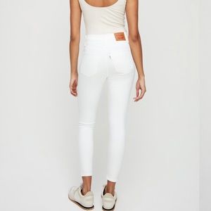 Levi’s White Mile High Super Skinny Ankle Jeans size 27